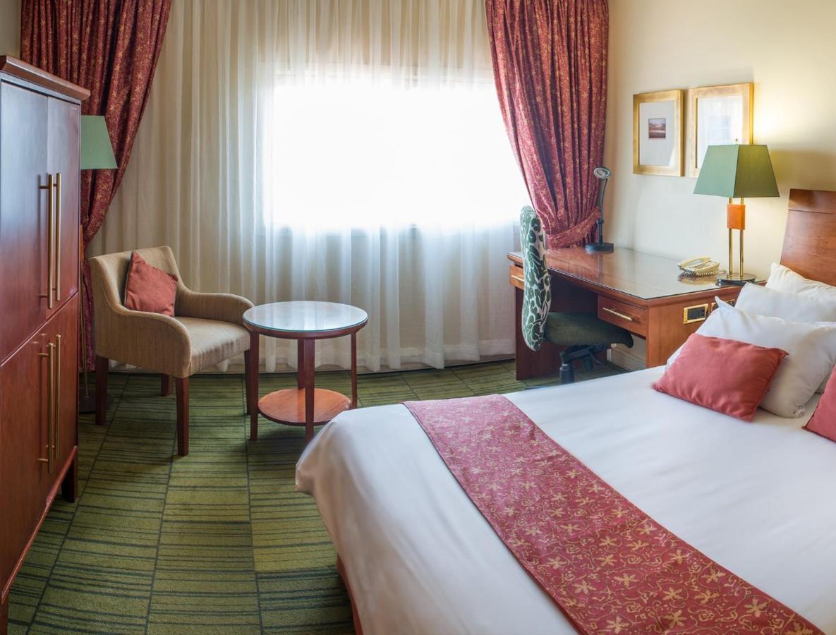 מלון Peermont Walmont At The Grand Palm, גאבורון מראה חיצוני תמונה